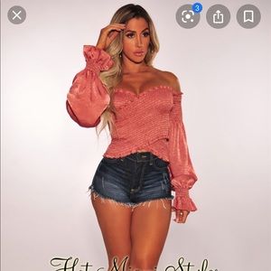 HOT MIAMI STYLES BOHO OFF SHOULDER CROP TOP, S
